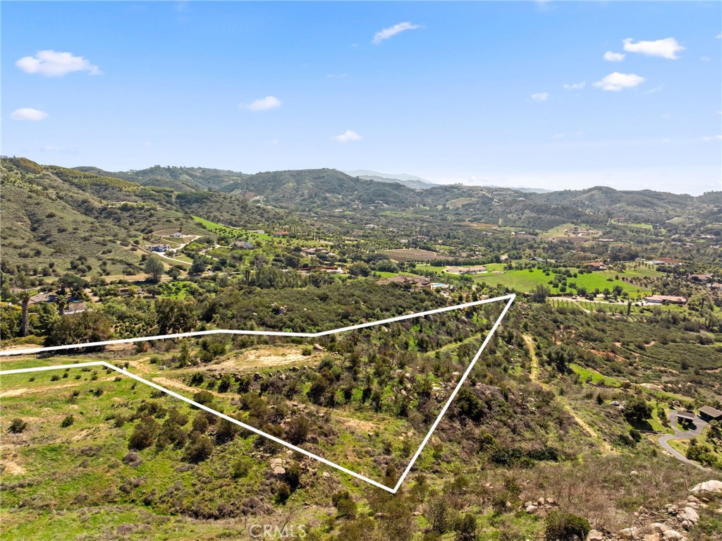 2 Las Palmeras Property Photo 30