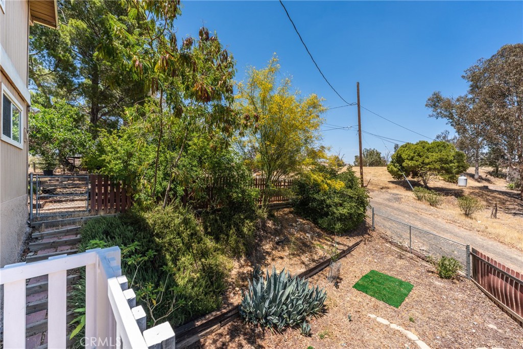 17240 Gunnerson Property Photo 4