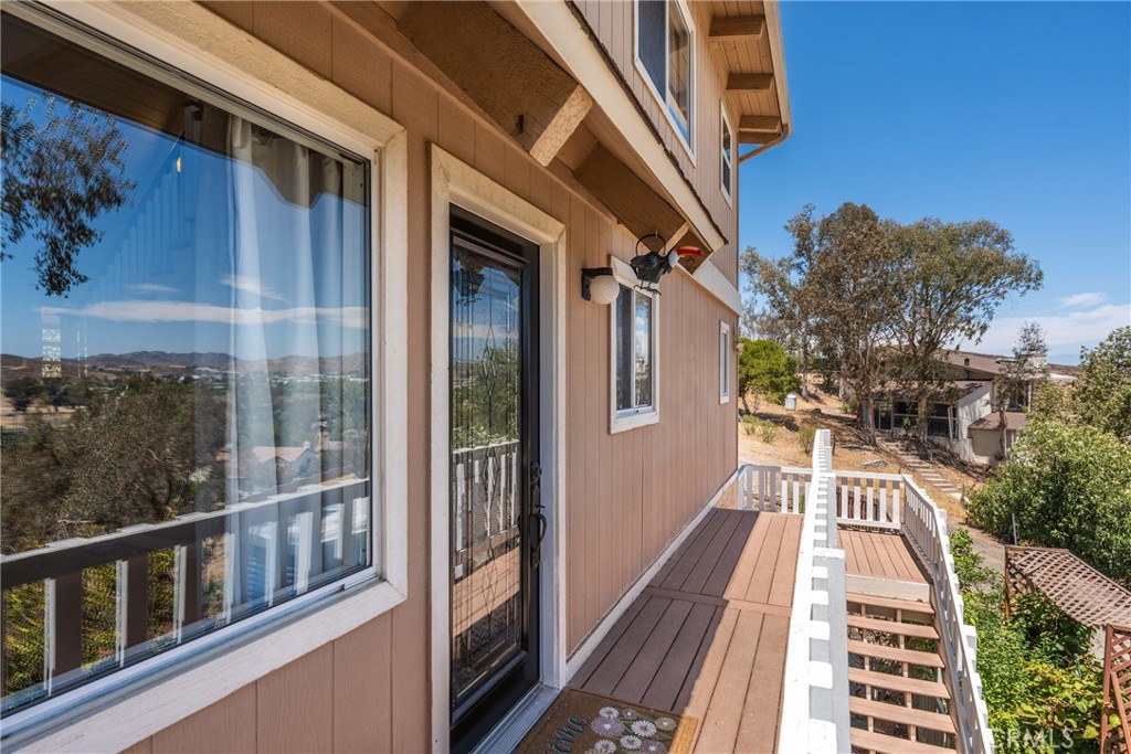 17240 Gunnerson Property Photo 7