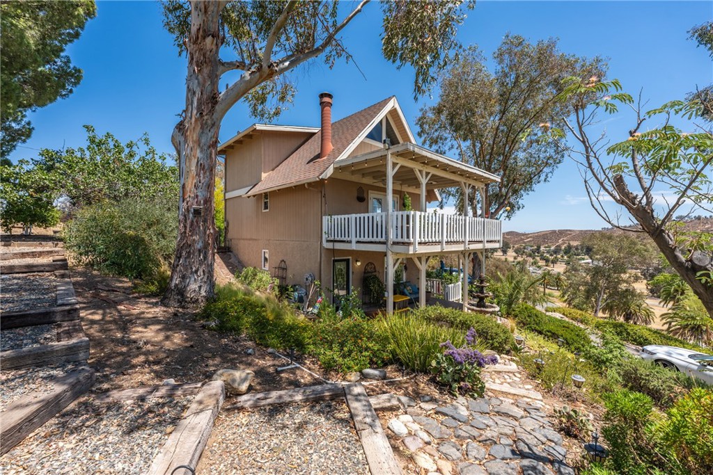 17240 Gunnerson Property Photo 8