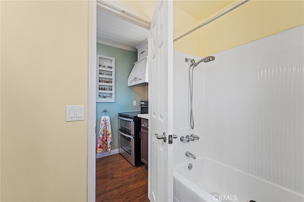 17240 Gunnerson Property Photo 25