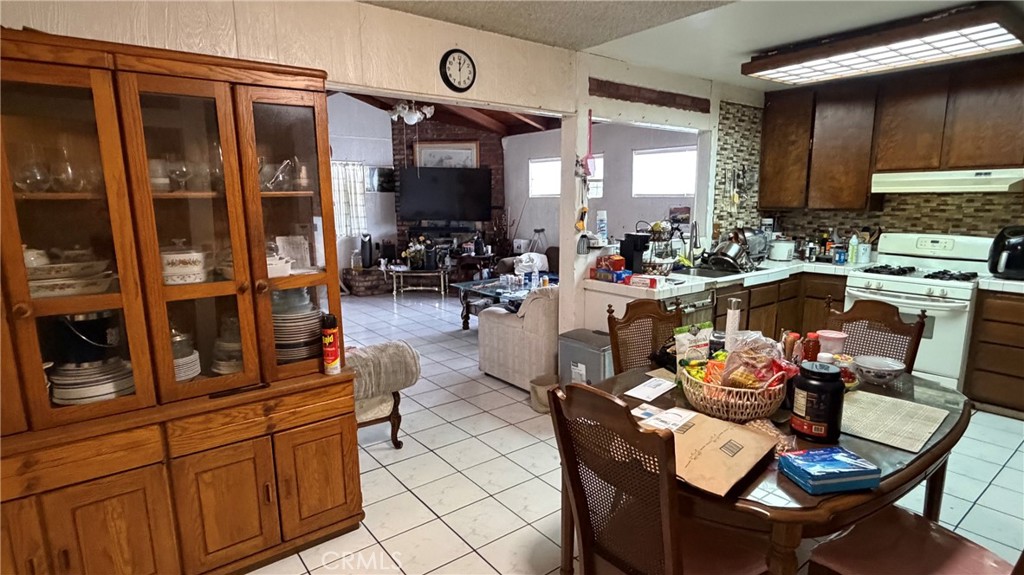 10333 Gold Coast Court Property Photo 4