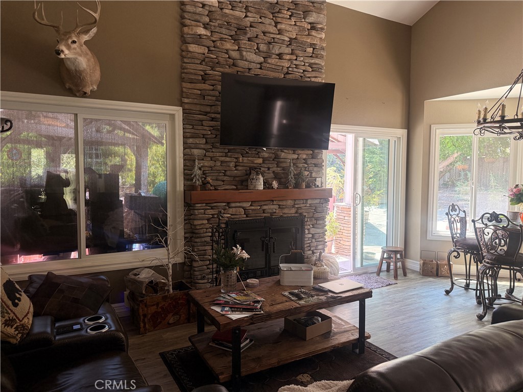 42798 Twilight Court Property Photo 9
