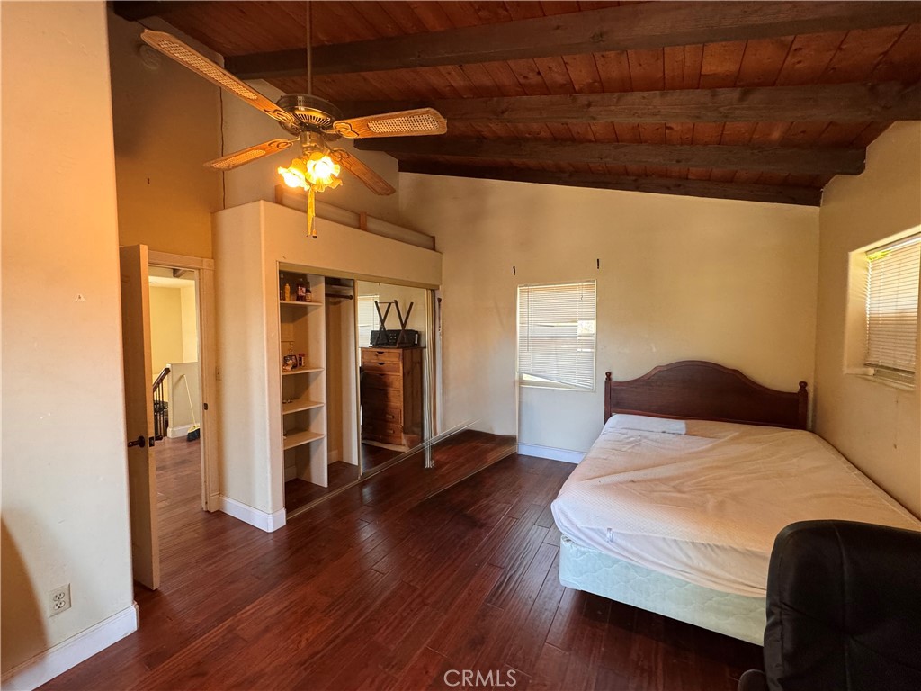 3261 N Kenora Property Photo 19