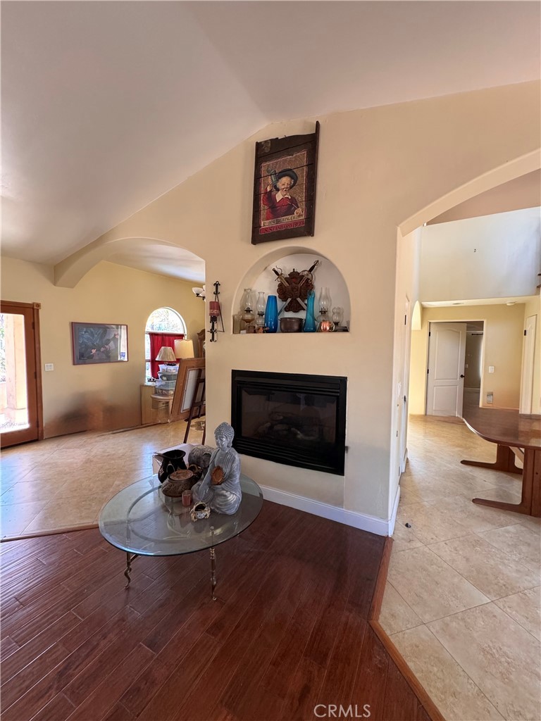 3261 N Kenora Property Photo 23
