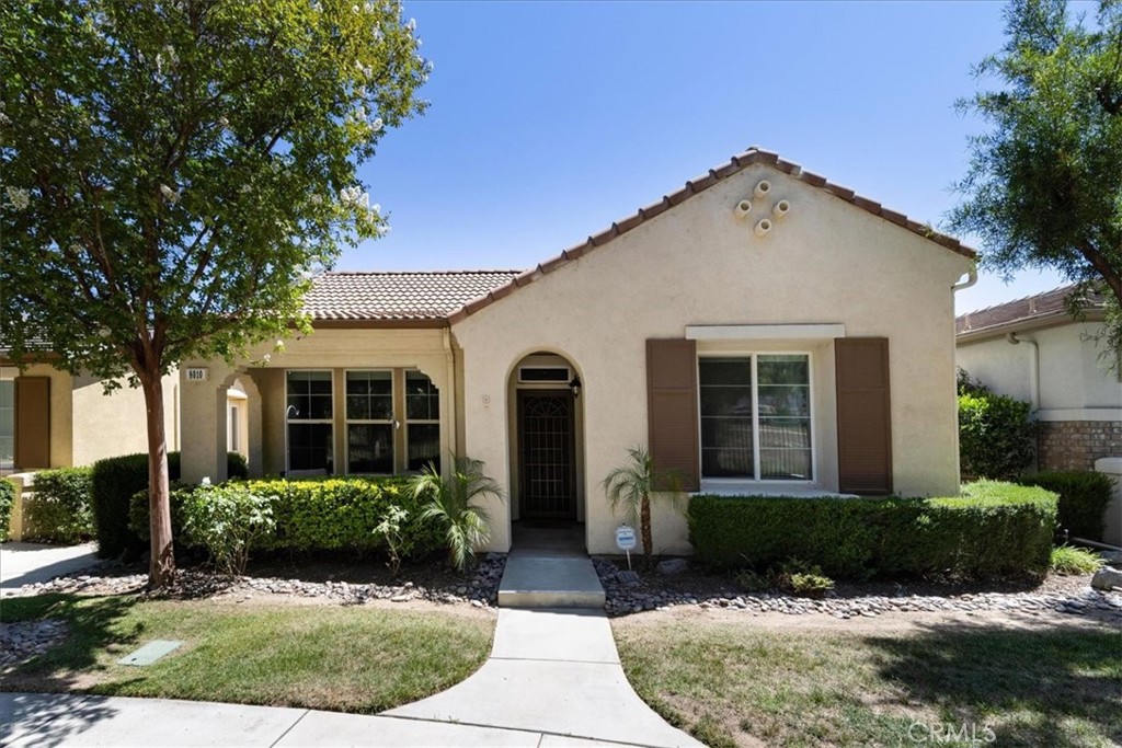 8010 Bay Hill Property Photo 1