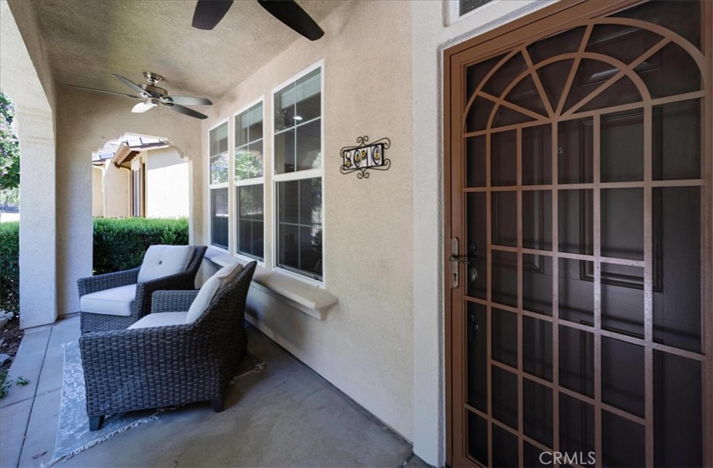 8010 Bay Hill Property Photo 3