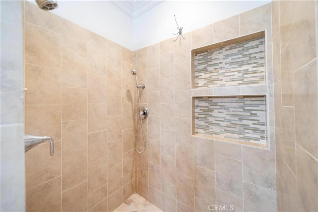 8010 Bay Hill Property Photo 32
