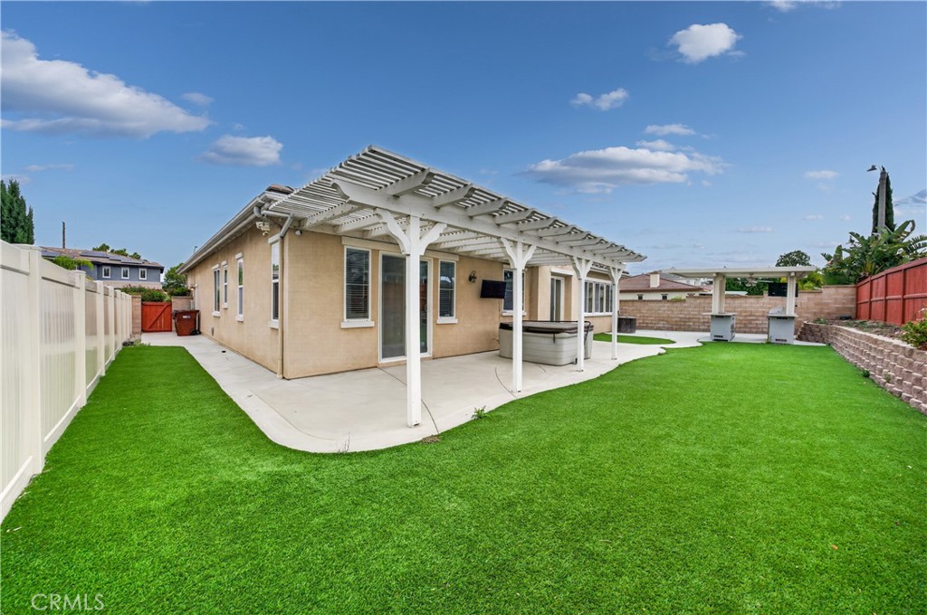 34039 Tuscan Creek Way Property Photo 3