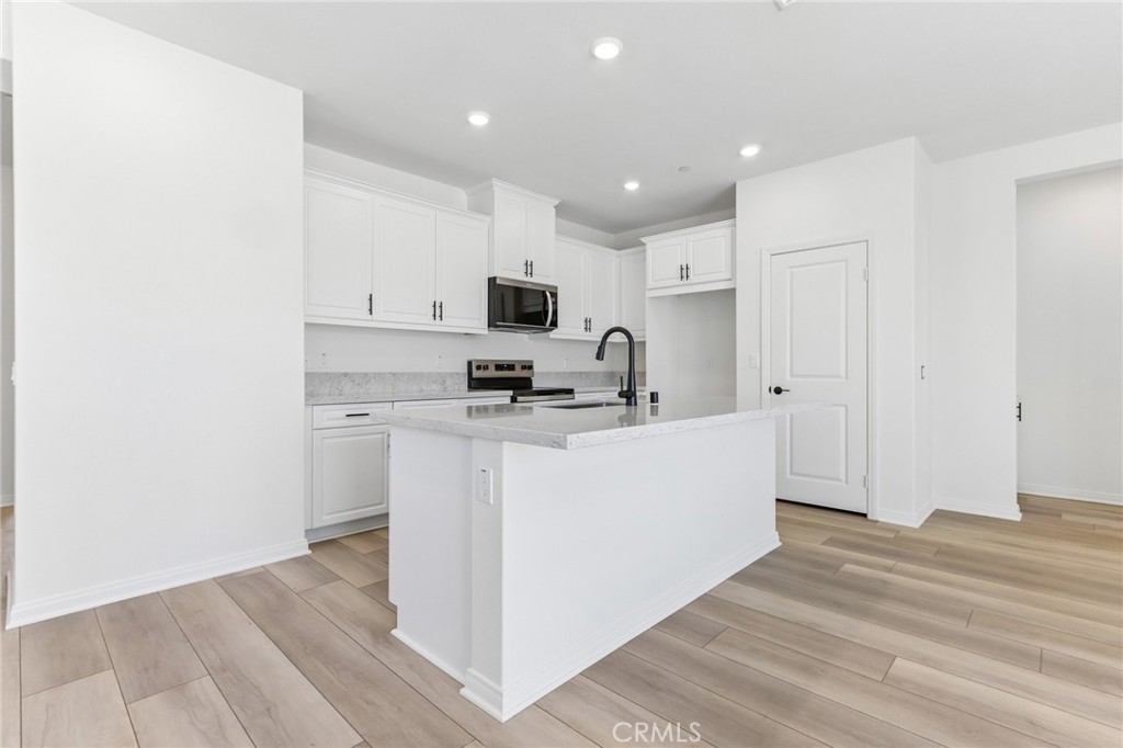 1222 Kent Circle Property Photo 8