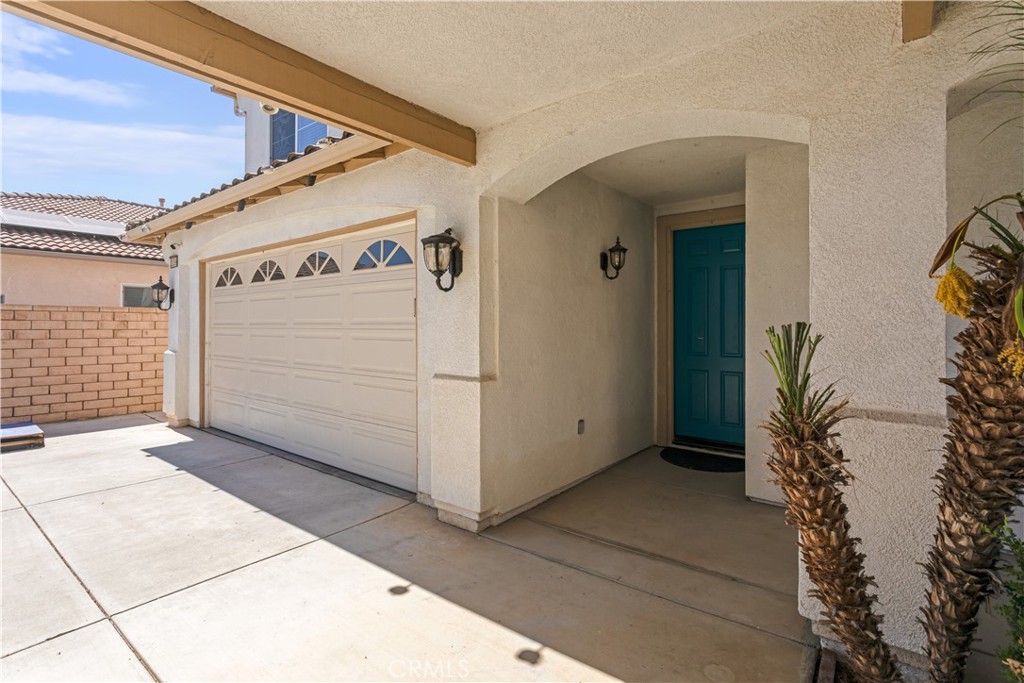 28399 Northmoore Place Property Photo 2