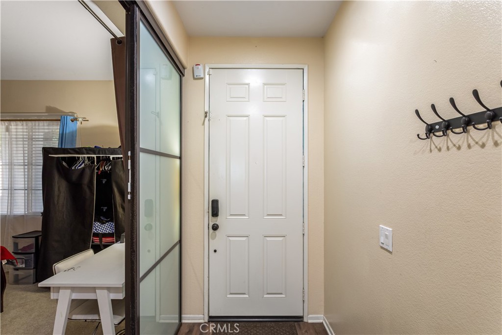 28399 Northmoore Place Property Photo 6