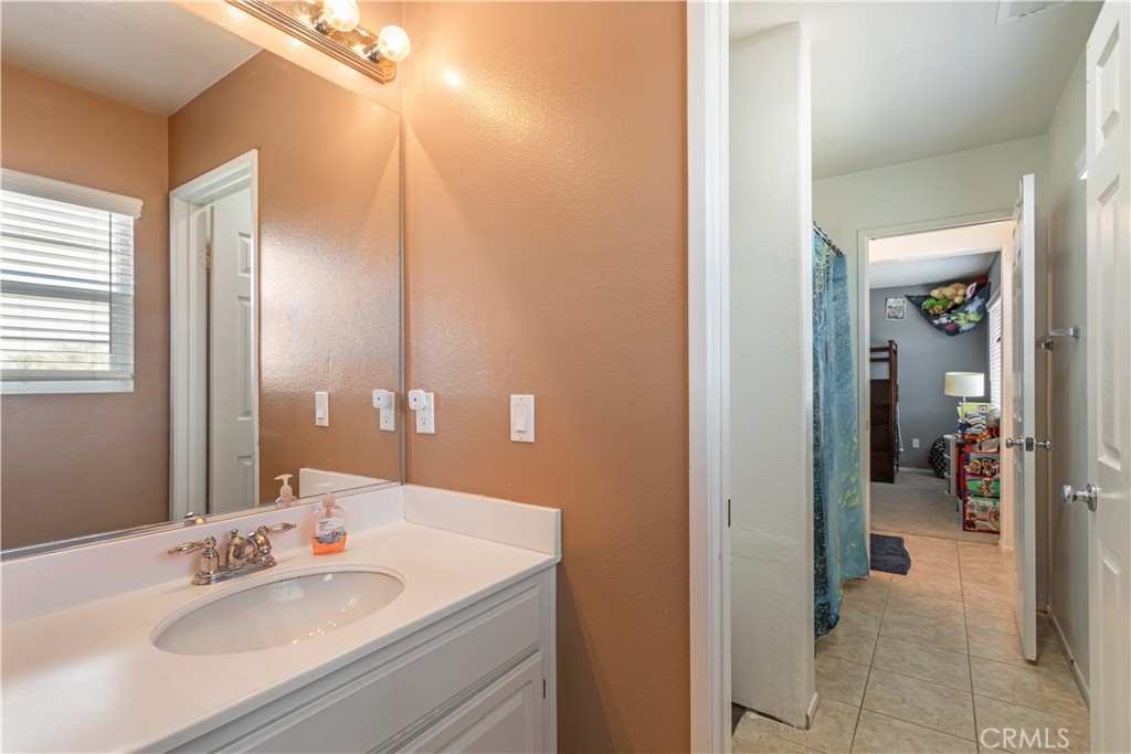 28399 Northmoore Place Property Photo 19
