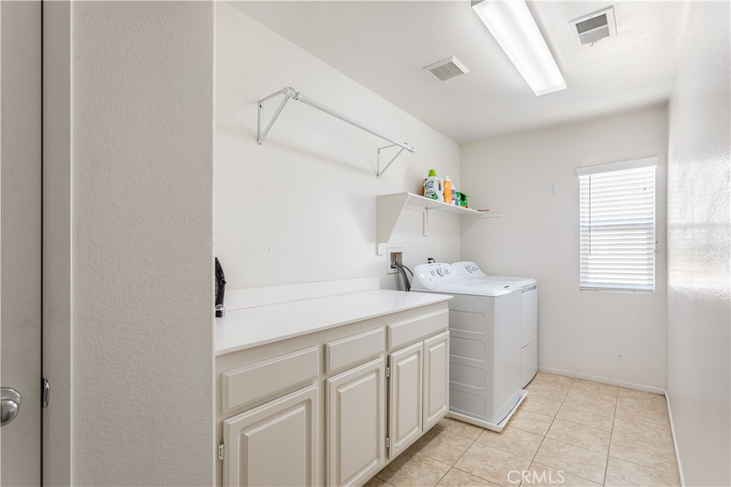 28399 Northmoore Place Property Photo 22