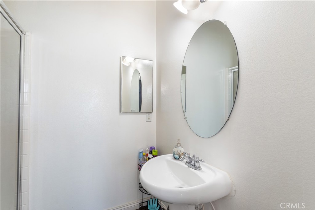 28399 Northmoore Place Property Photo 32