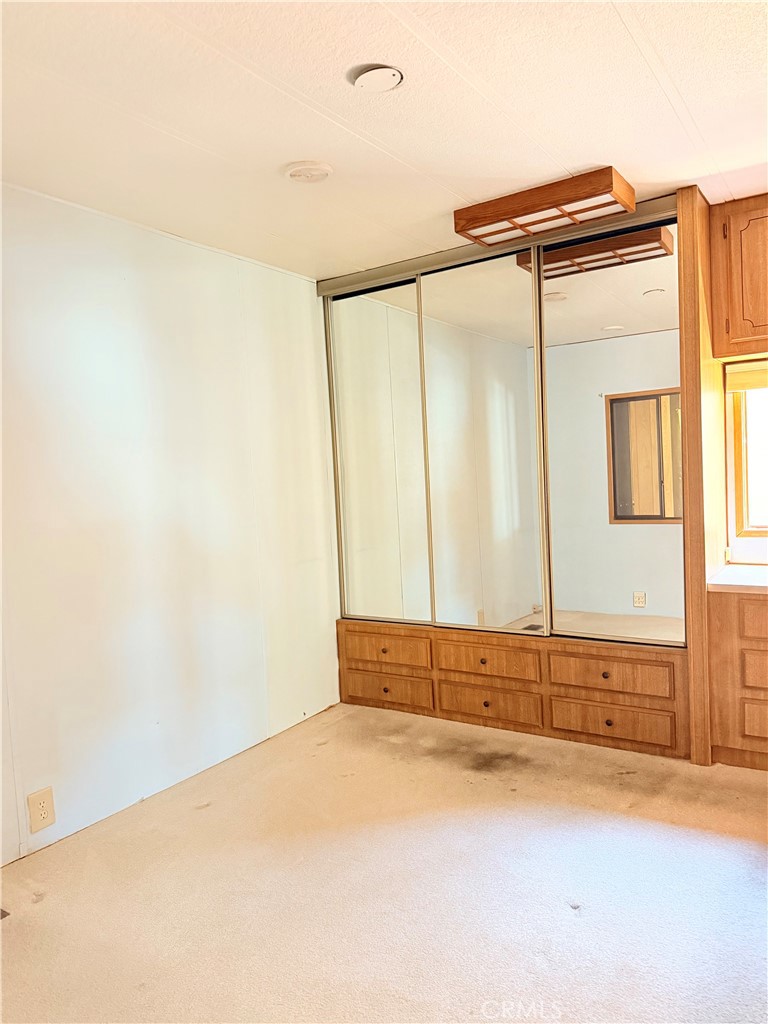 1454 Western Property Photo 17