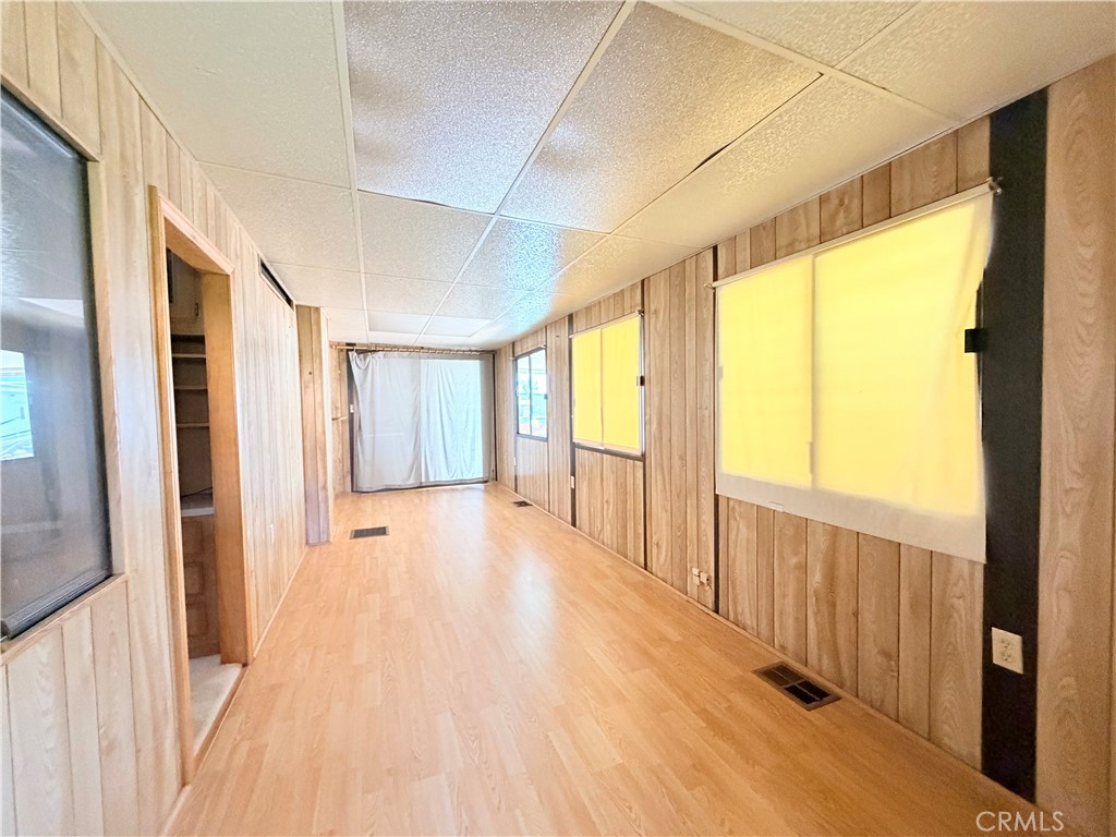 1454 Western Property Photo 21