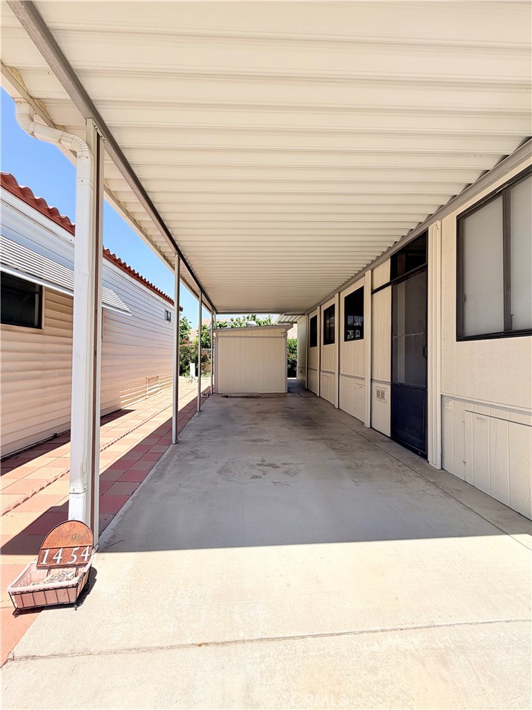 1454 Western Property Photo 26