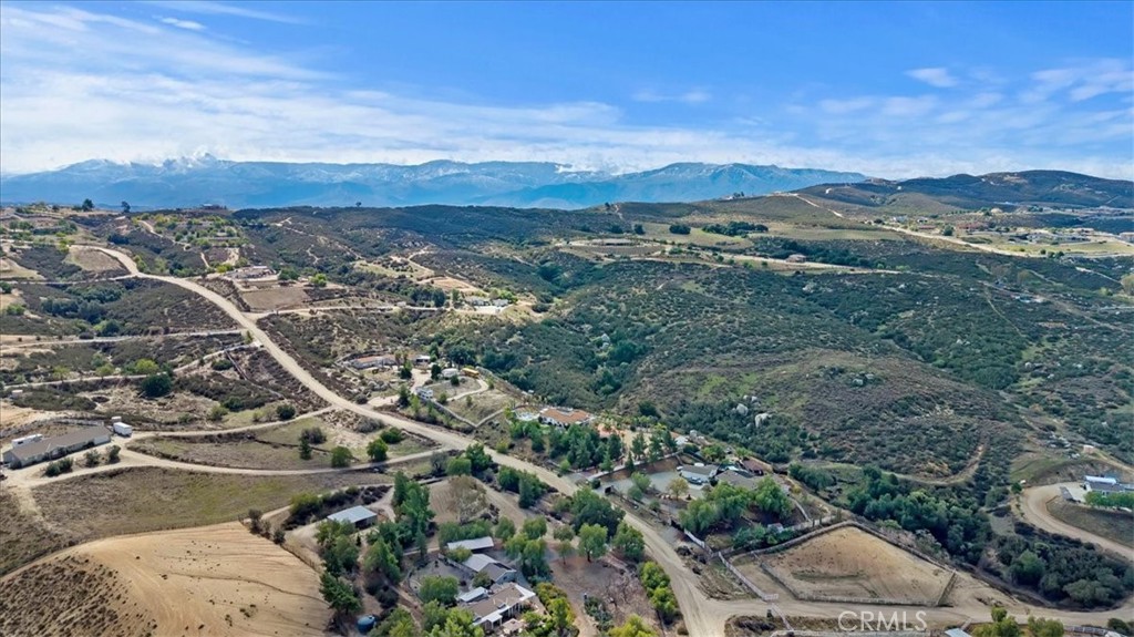 39565 Spanish Oaks Drive Property Photo 3