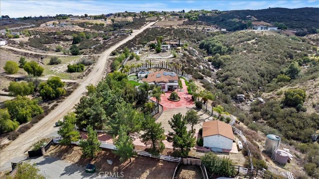 39565 Spanish Oaks Drive Property Photo 12