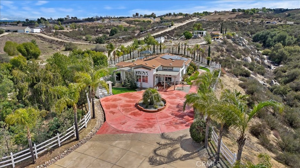 39565 Spanish Oaks Drive Property Photo 13
