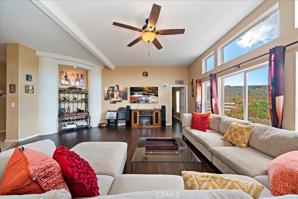 39565 Spanish Oaks Drive Property Photo 32