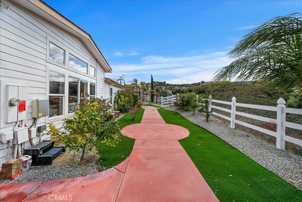 39565 Spanish Oaks Drive Property Photo 53