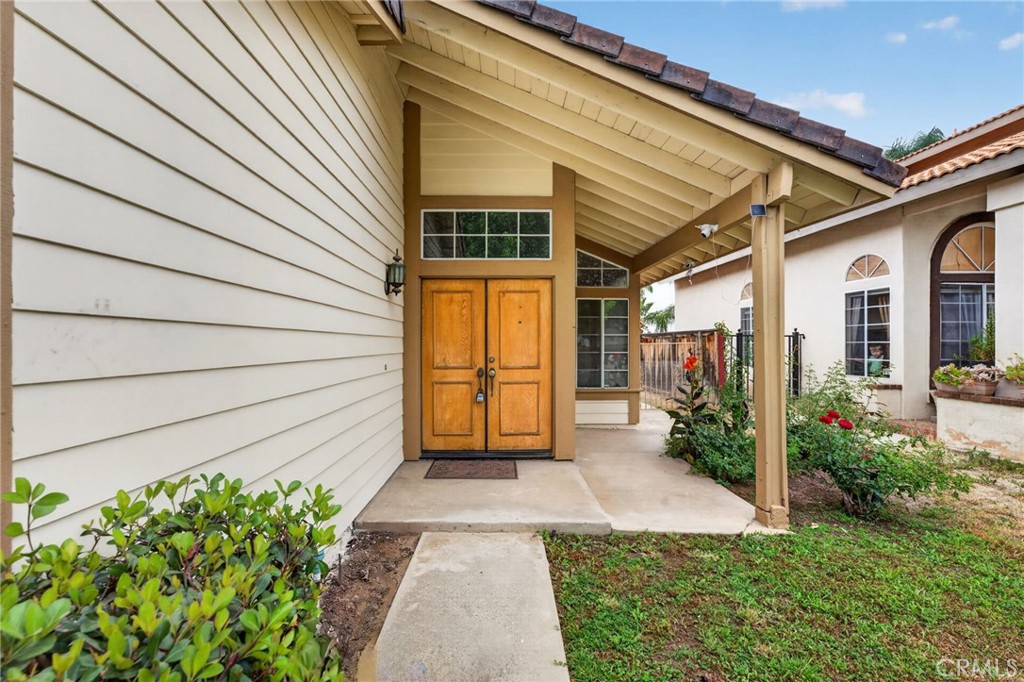 10319 Desert Star Property Photo 6