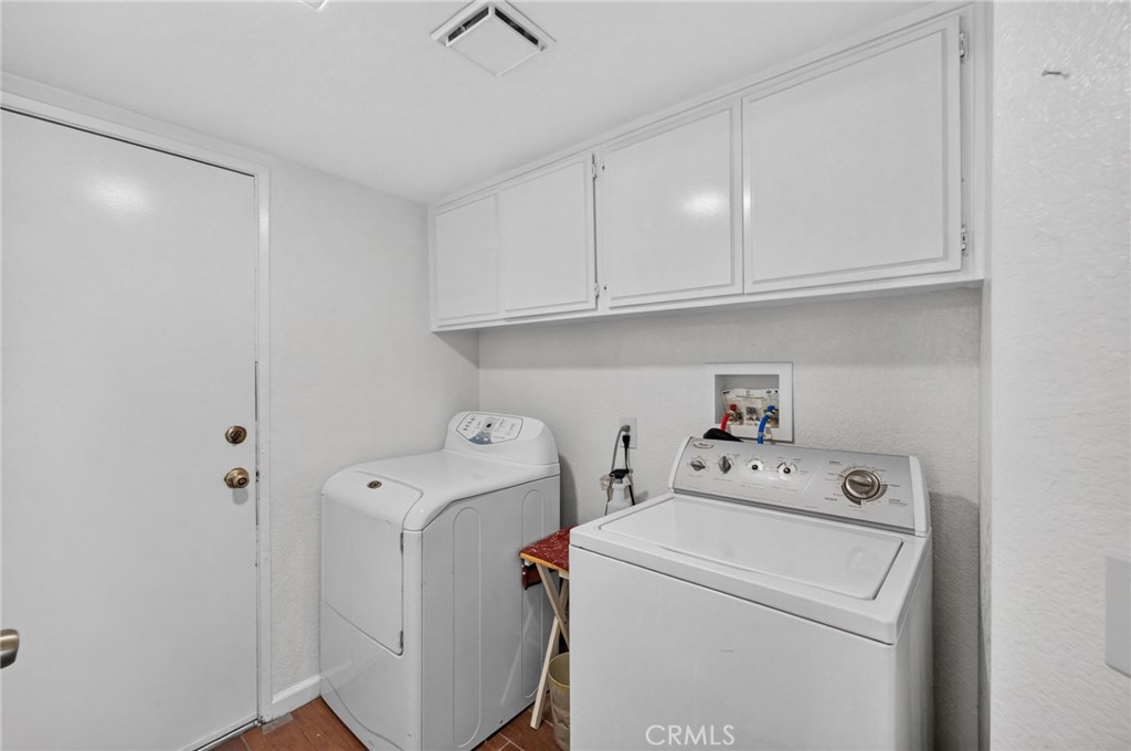 10319 Desert Star Property Photo 16