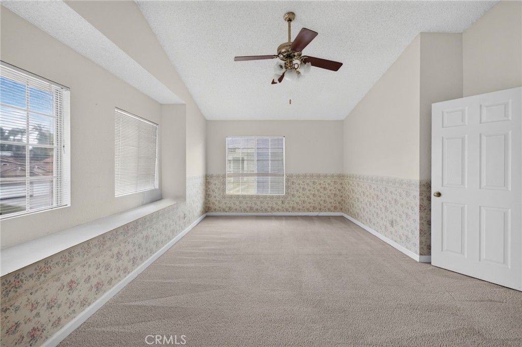 10319 Desert Star Property Photo 28