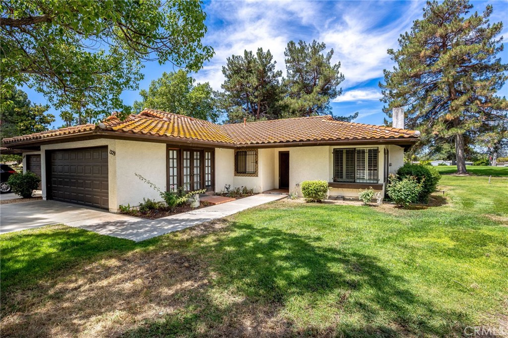 1229 Seven Hills Property Photo 1