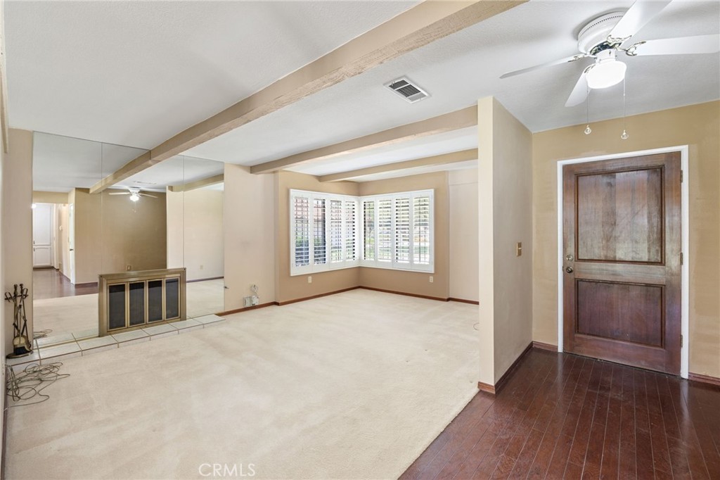 1229 Seven Hills Property Photo 4