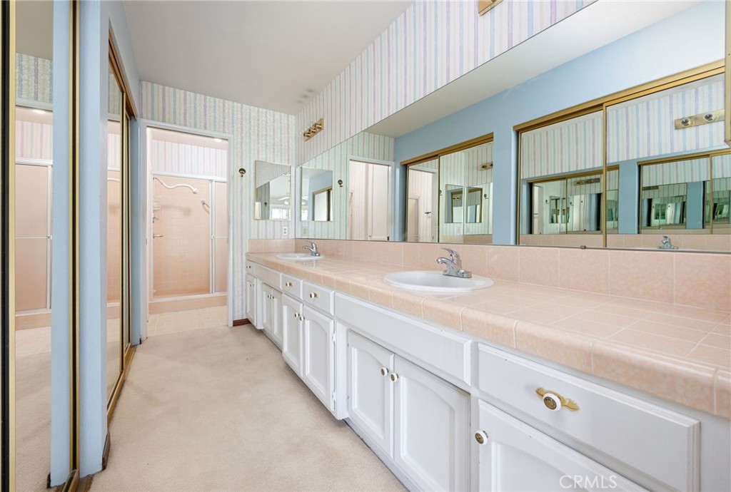 1229 Seven Hills Property Photo 19