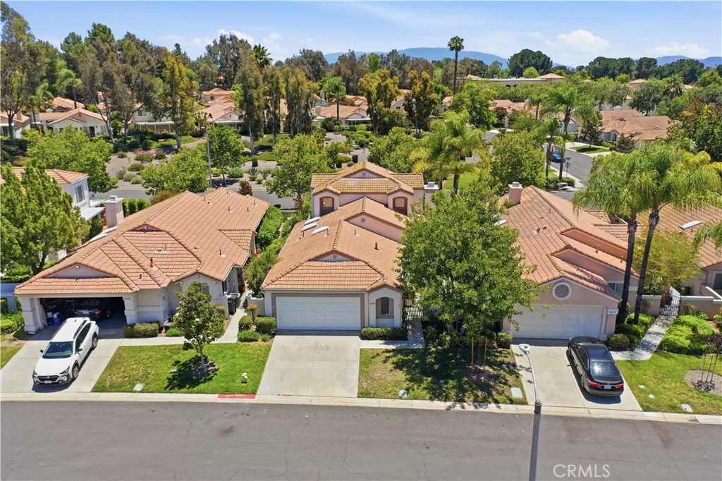 40502 Via Amapola Property Photo 2