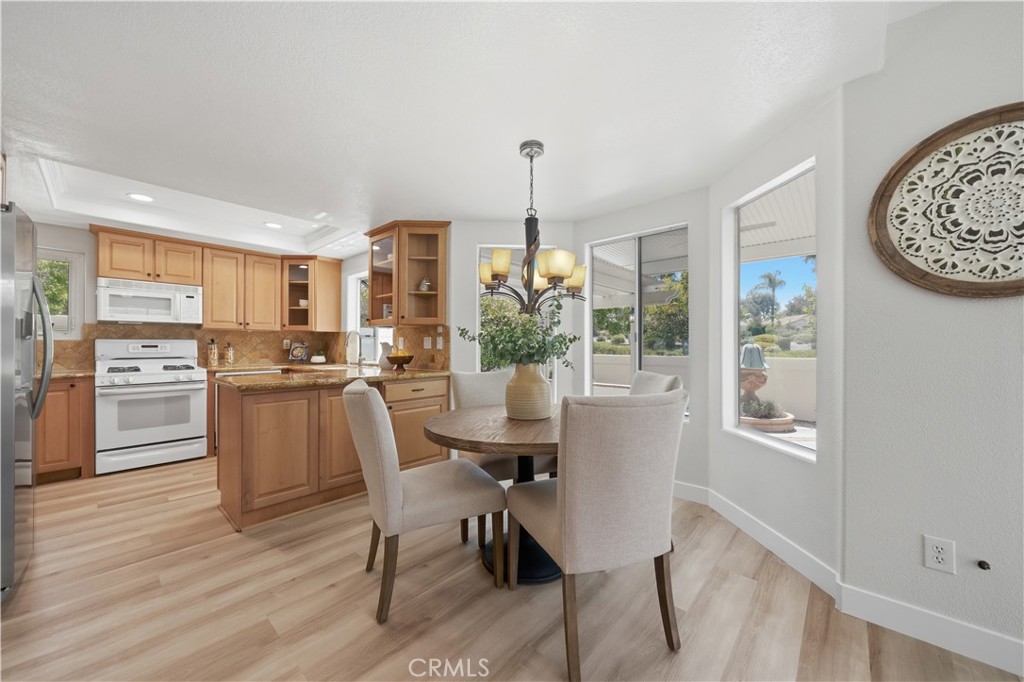 40502 Via Amapola Property Photo 13