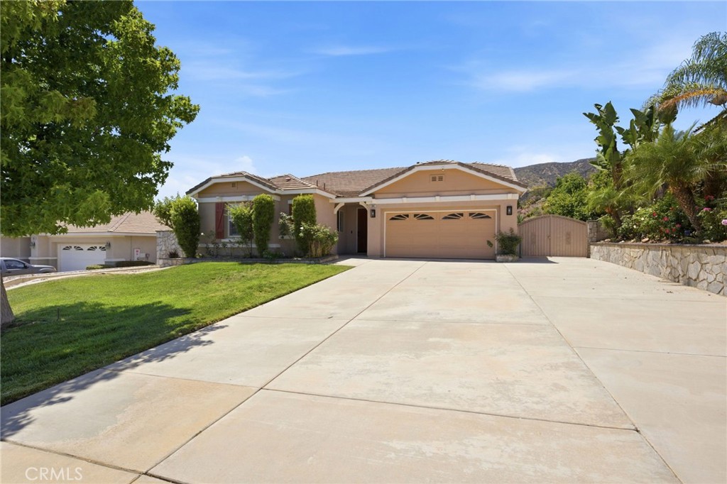 13647 Silver Stirrup Dr Property Photo 1