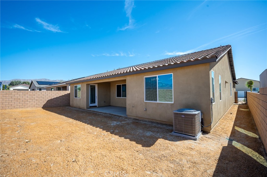 15425 Avenida De Soledad Property Photo 3