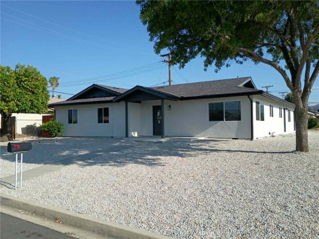 25990 Fore Property Photo 1