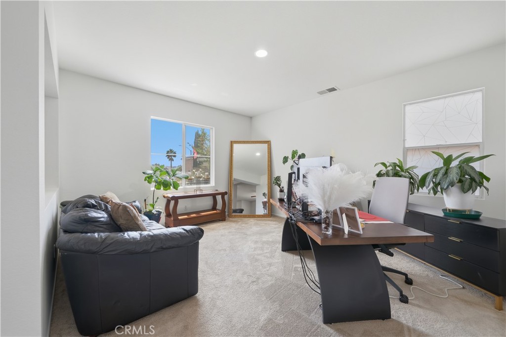 29260 Wrangler Drive Property Photo 3