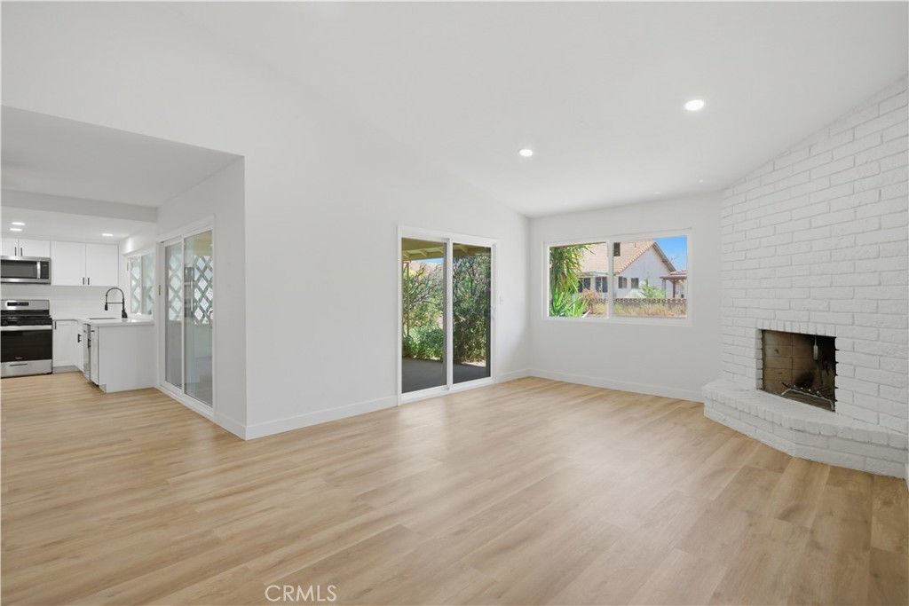 1126 Mayten Tree Court Property Photo 11