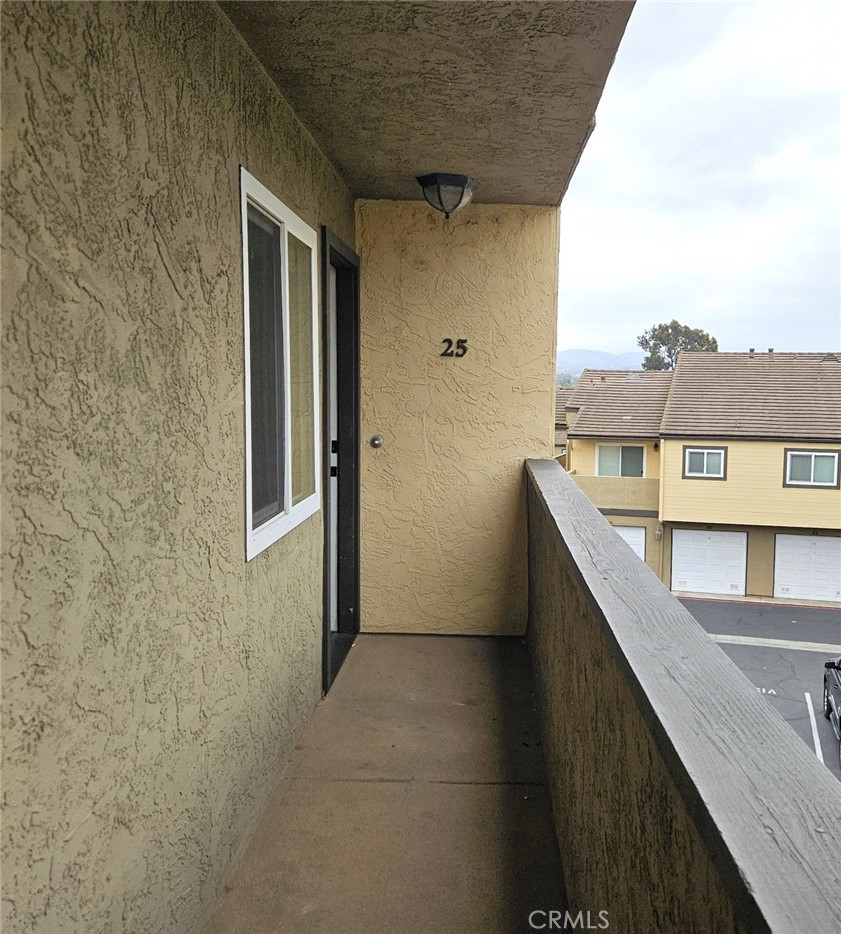 5010 Los Morros Way 25 Property Photo 4