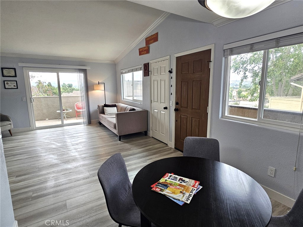 5010 Los Morros Way 25 Property Photo 6