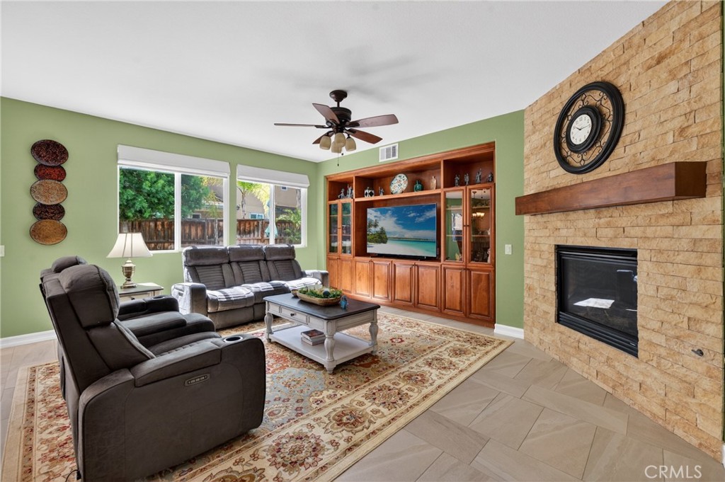 38134 Padaro Street Property Photo 10