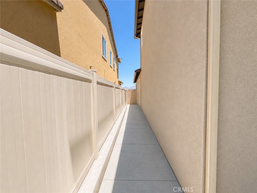 32239 Deardoff Property Photo 2