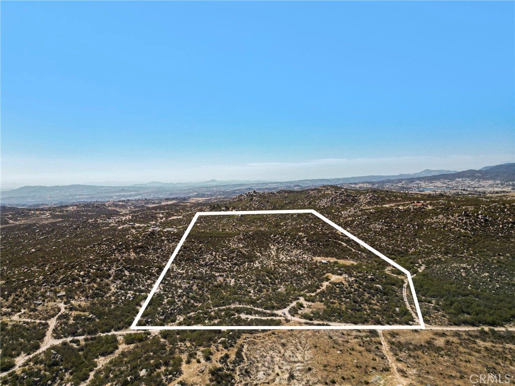 44627 Laura Lane Property Photo