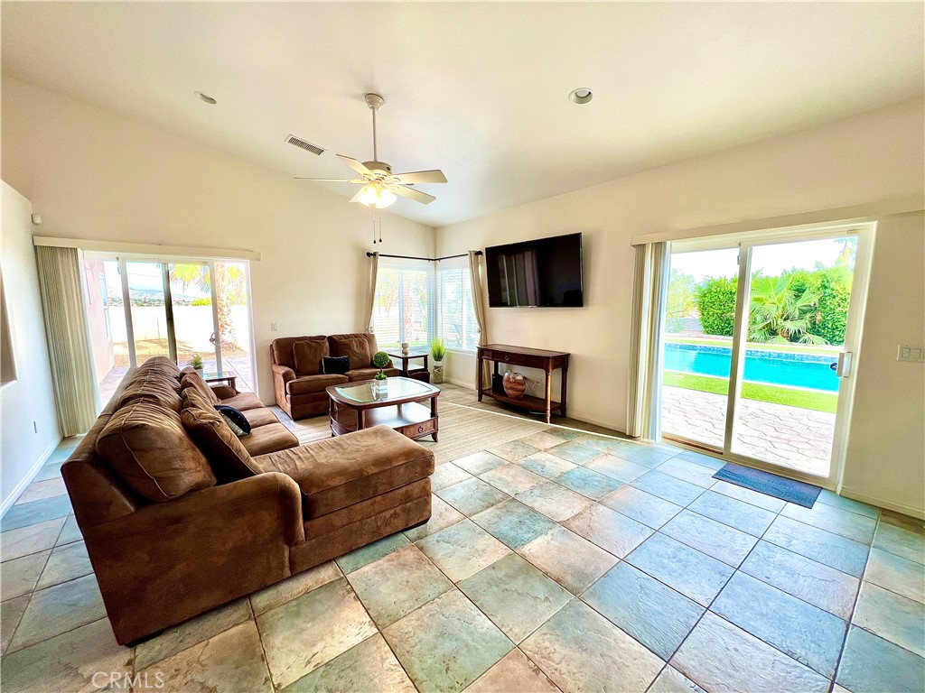 64977 Ray Court Property Photo 5