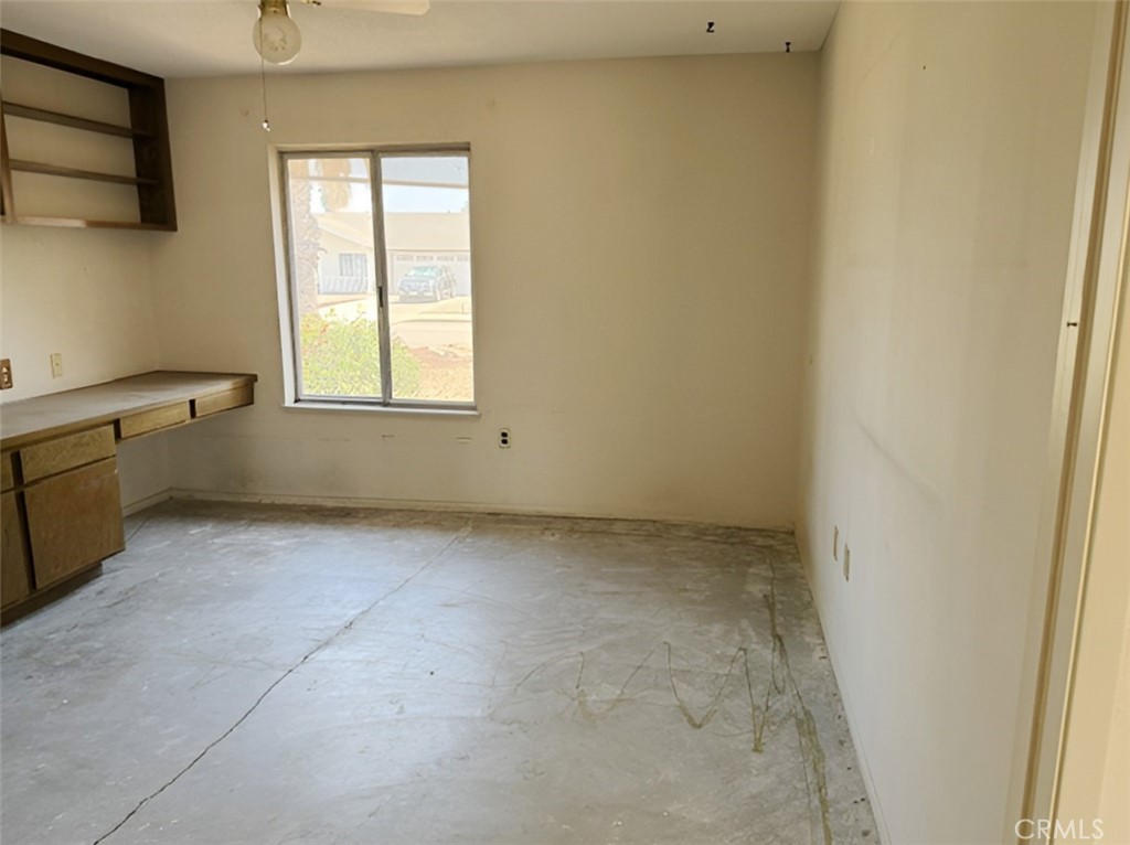 26430 Harrisburg Property Photo 3