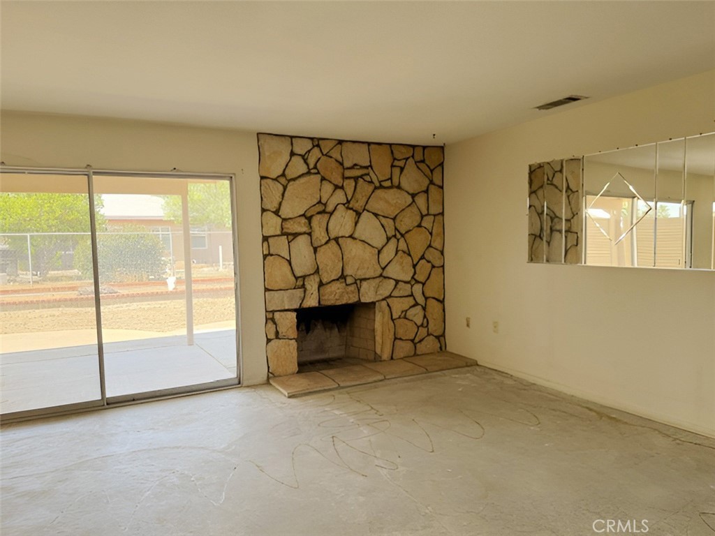 26430 Harrisburg Property Photo 11