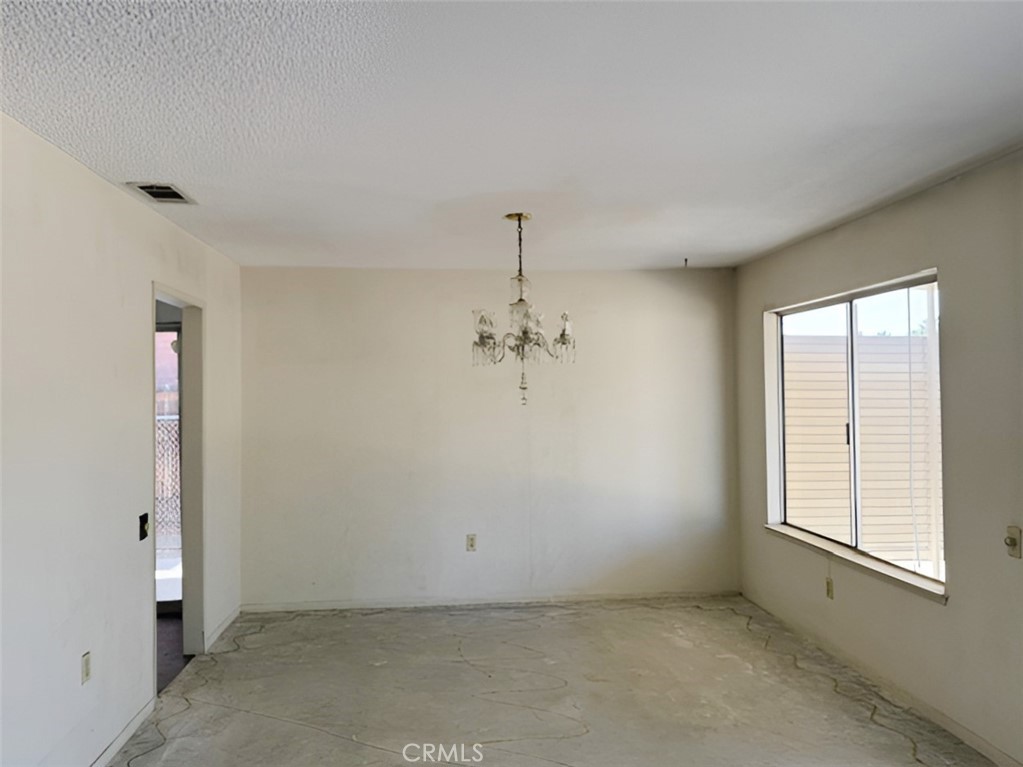 26430 Harrisburg Property Photo 12