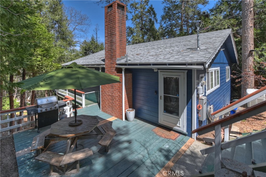 24032 Alpine Drive Property Photo 1
